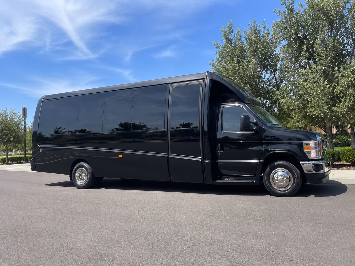 Joplin Wedding Transportation & Shuttle Service